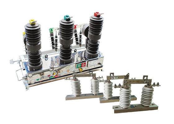 ZW32-12 Serie Pole Mounted Automatic Circuit Breaker Einfache Bedienung GB1984 / GB11022 mit Außeneinschlussschalter